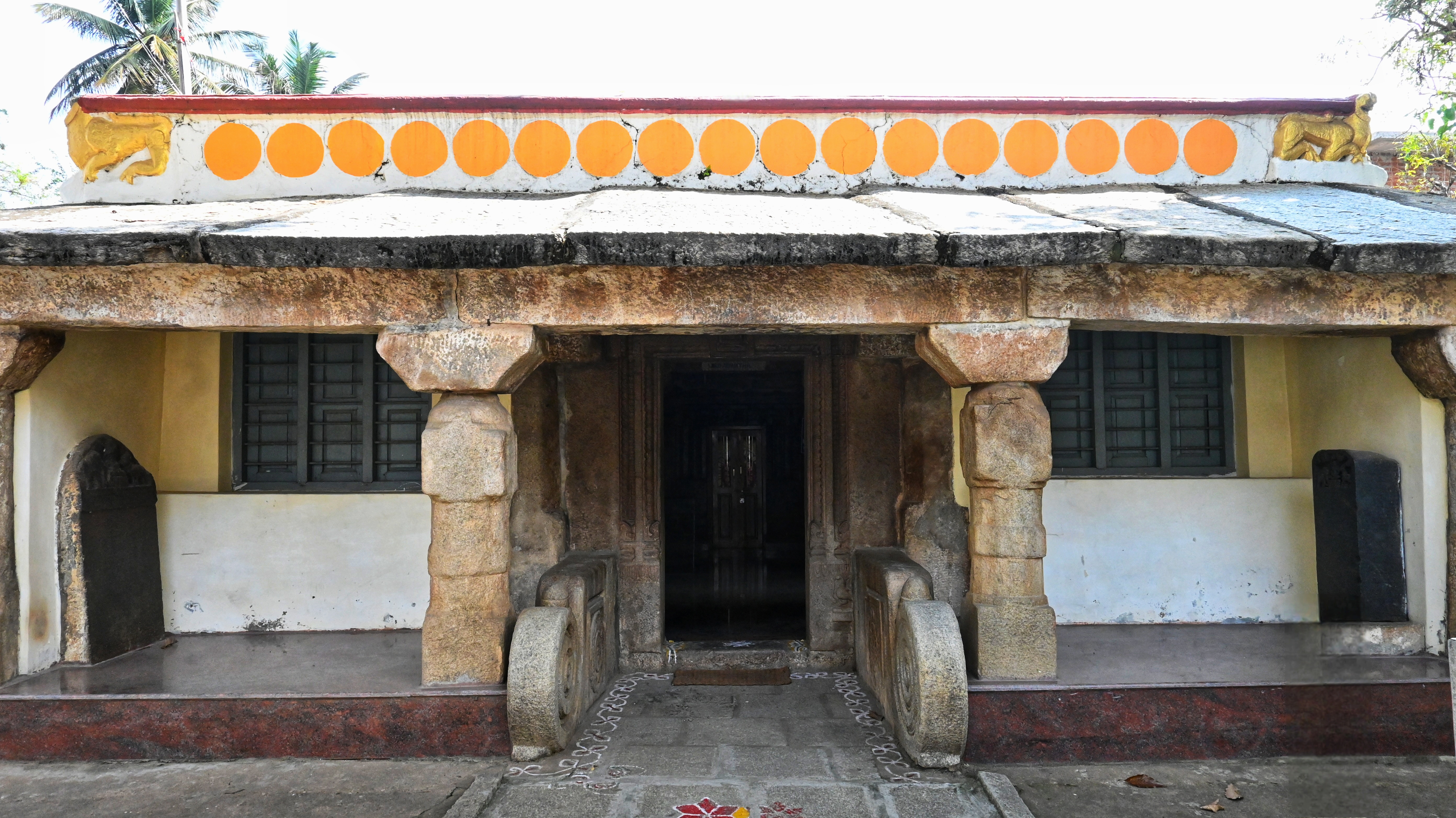 Lord Shri Adinatha Basadi (Nagara Jinalaya) photo 1