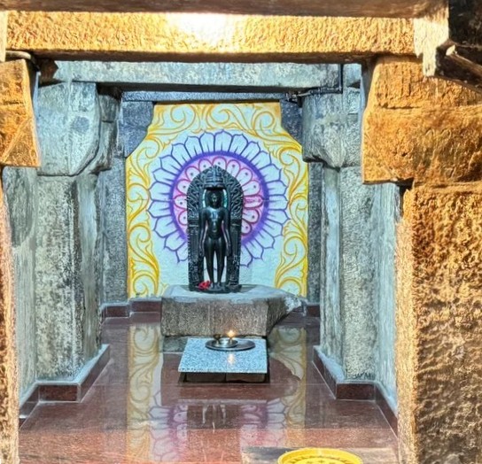Lord Shri Adinatha Basadi (Nagara Jinalaya) photo 2