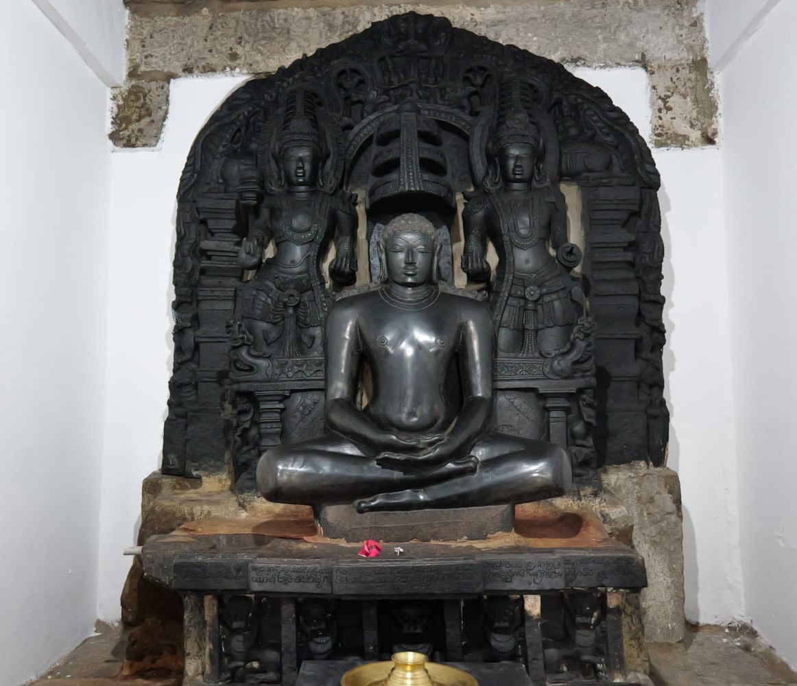 Lord Shri Adinatha Basadi (Eradukatte Basadi) photo 2