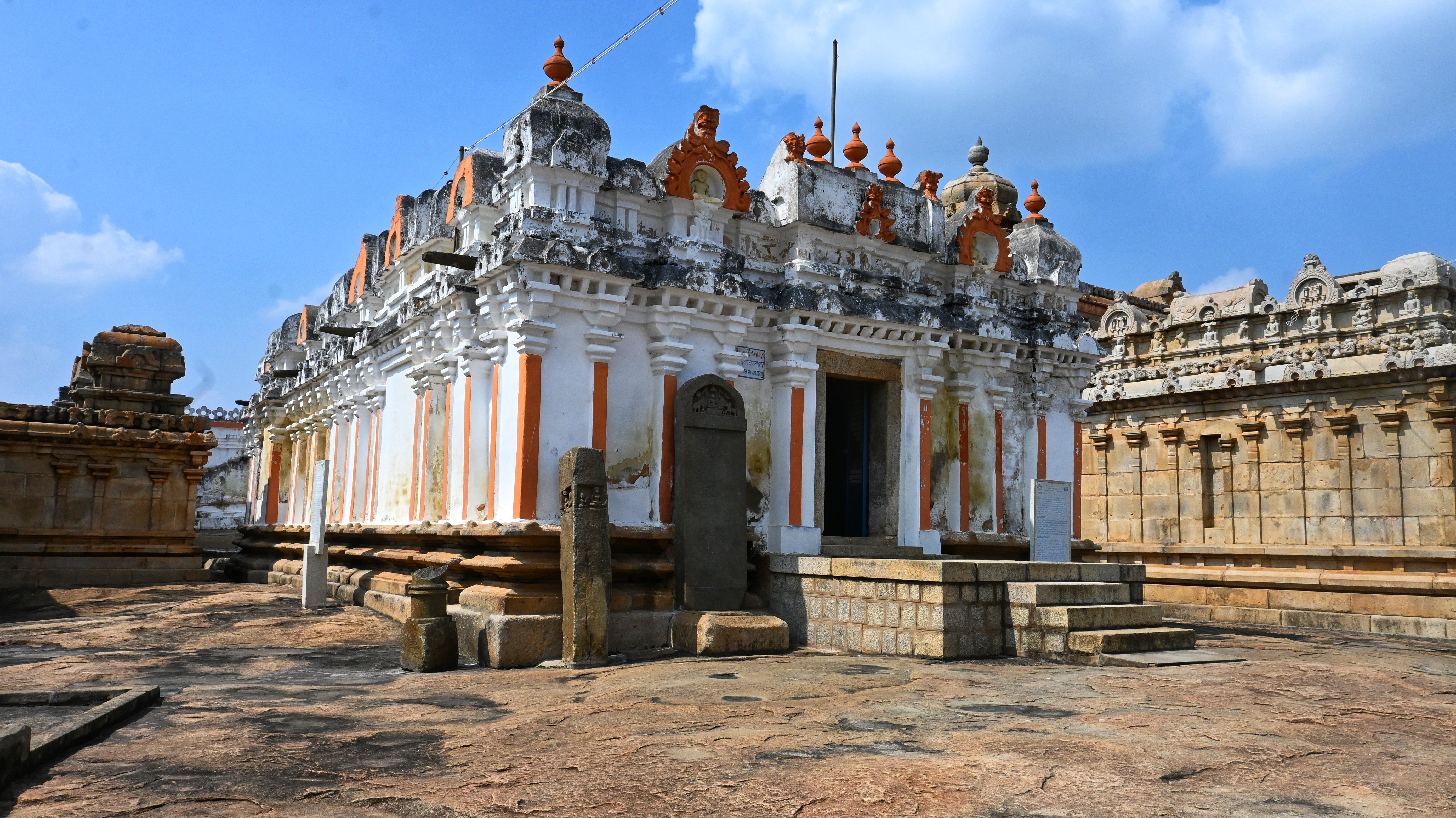 Lord Shri Adinatha Basadi (Shasana Basadi) photo 2