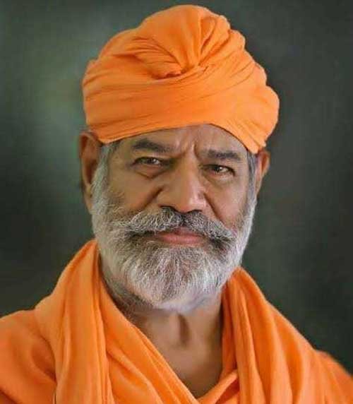 His Holiness Jagadguru Karmayogi Swasthishree Charukeerti Bhattaraka Swamiji